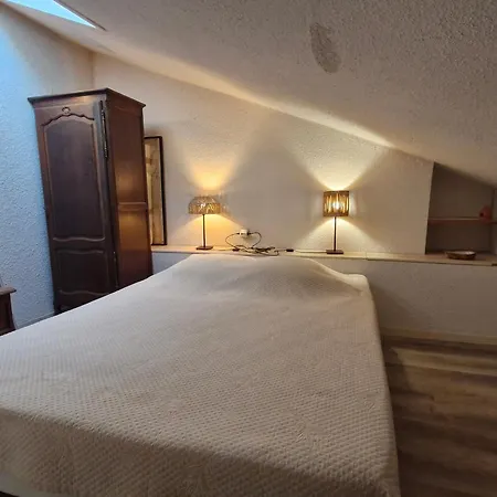 3 Pieces Climatise, Mezzanine, Vue Mer, Parking A Ste Maxime - Fr-1-780-89