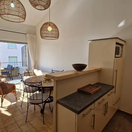 Апартаменты 3 Pieces Climatise, Mezzanine, Vue Mer, Parking A Ste Maxime - Fr-1-780-89 *